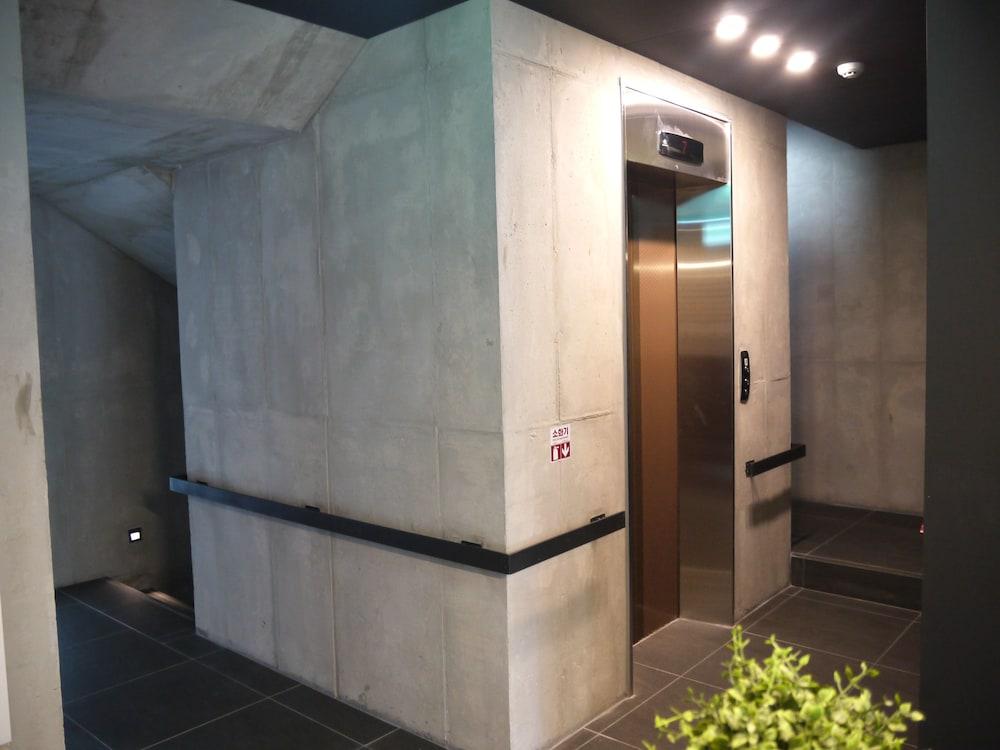 Hostel Cleo Seoul Hongdae Dış mekan fotoğraf