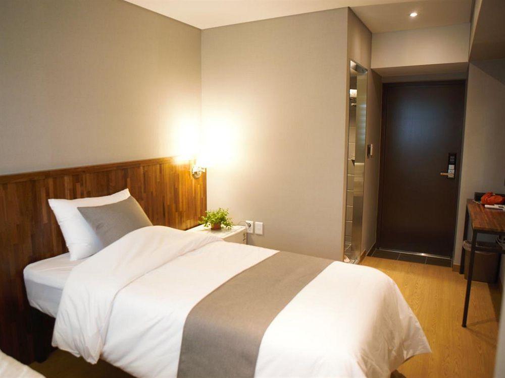 Hostel Cleo Seoul Hongdae Dış mekan fotoğraf